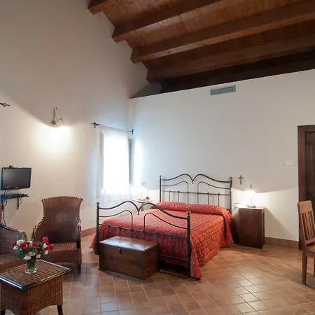 Le Masserie Del Falco Otel 4*